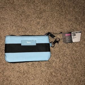 Keychain wallet that has never been used